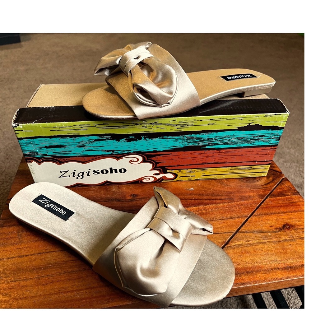 Zigi Soho Valiant Nudsa Champagne Satin Bow Flat Slide Sandals Womens 7 M